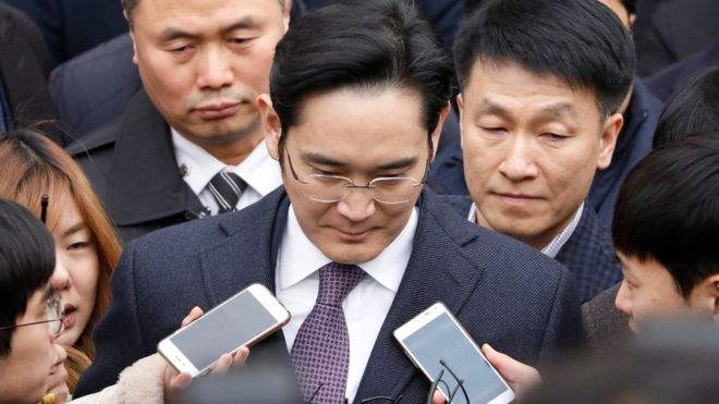 Главу Samsung Group приговорили к пяти годам тюрьмы
