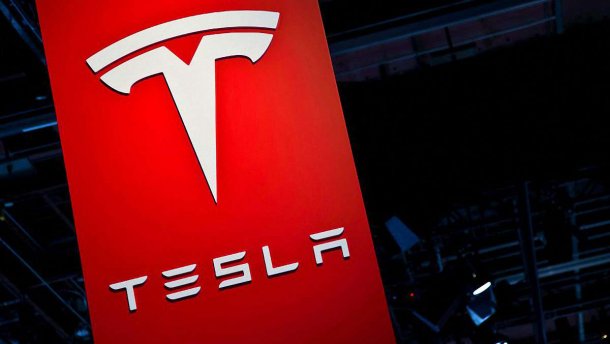 Tesla намерена сократить состав совета директоров