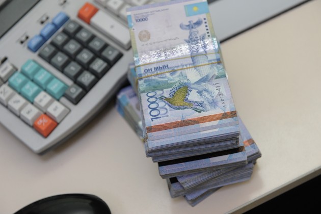 Казахстанцы задолжали за коммунальные услуги 11,4 млрд тенге