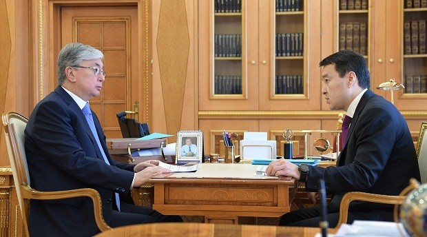 Алихан Смаилов доложил Президенту об исполнении бюджета