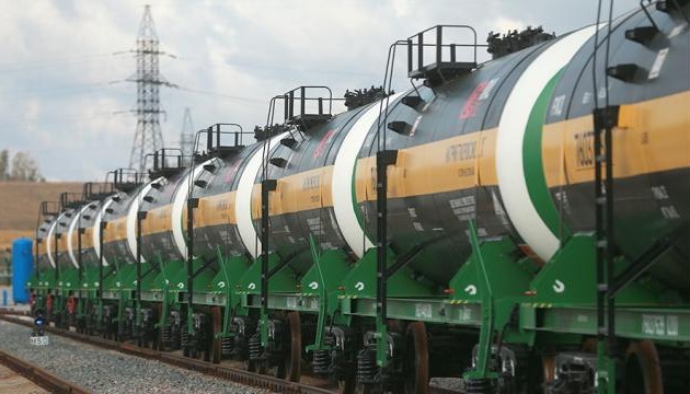 Казахстан планирует экспортировать около 70 тысяч тонн бензина 